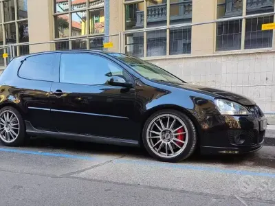 Begagnad VW Golf V GTI 200 HK (147 kW) 2008 Svart Halvkombi