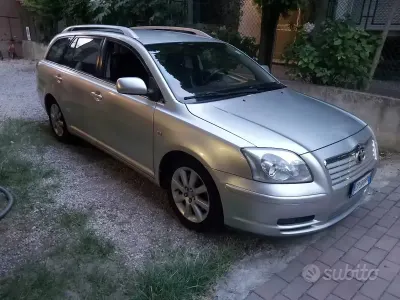 Usata Toyota Avensis