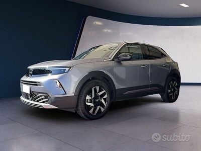 Usata Opel Mokka Elegance 101 CV (74 kW) 2023 Grigio SUV