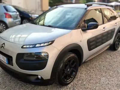 Usata Citroën C4 Shine 99 CV (72 kW) 2015 Grigio SUV
