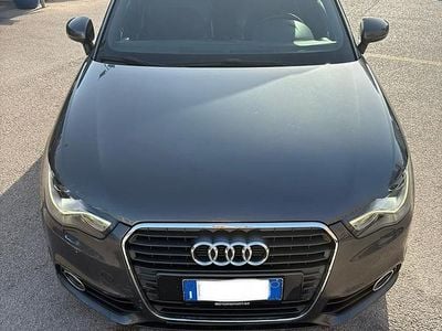 Usata Audi A1 105 CV (77 kW) 2011 Grigio Utilitaria