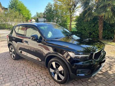 Usata Volvo XC40 Business Edition 163 CV (119 kW) 2020 Nero SUV