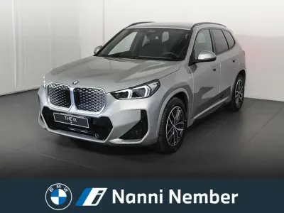 Usata BMW iX1 M Sport 150 kW (204 CV) 2025 Space silver metallizzato SUV