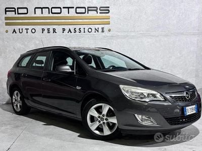 Usata Opel Astra 110 CV (80 kW) 2011 Grigio Berlina
