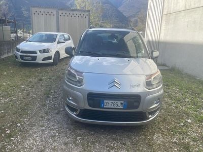 Usado Citroën C3 Picasso Exclusive 109 CV (80 kW) 2010 Gris Monovolumen