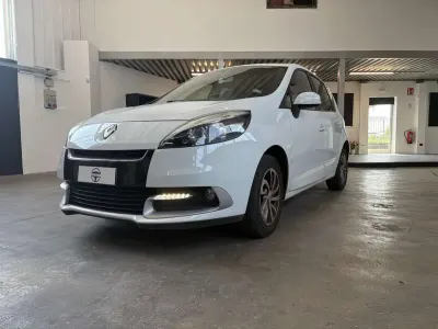 Usata Renault Scénic III 110 CV (80 kW) 2013 Bianco Monovolume