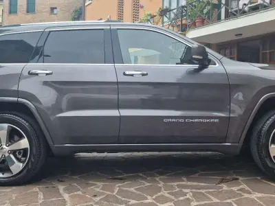 Usata Jeep Grand Cherokee Overland 241 CV (177 kW) 2016 SUV
