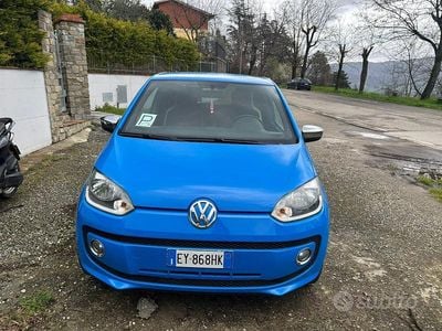 Usata VW up! 2015 Blu Utilitaria