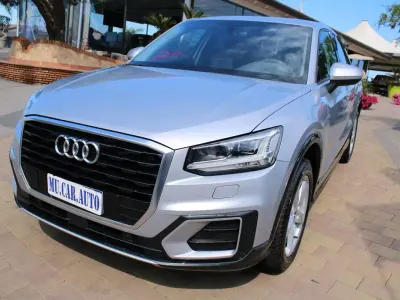 Usata Audi Q2 Business 116 CV (85 kW) 2018 Argento SUV
