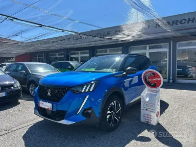 Usata Peugeot 2008 GT-line 131 CV (96 kW) 2021 Blu SUV