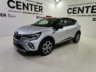 Usata Renault Captur 145 CV (106 kW) 2022 Grigio SUV