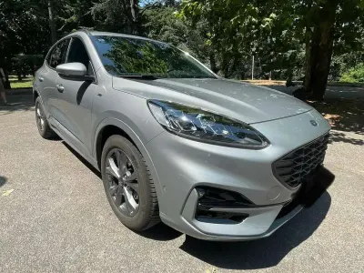Usata Ford Kuga ST-Line X 190 CV (139 kW) 2022 Grigio SUV
