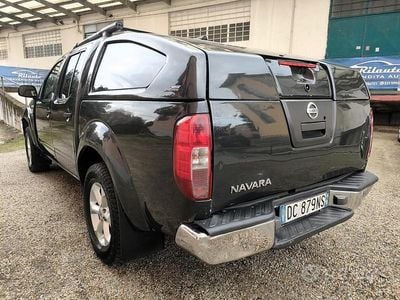 Grigio Usata 2006 Nissan Navara Pick-up | 7700 € (Super prezzo)