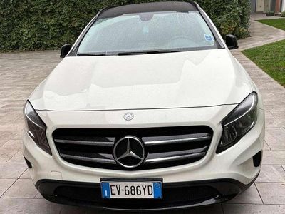 Mercedes GLA220