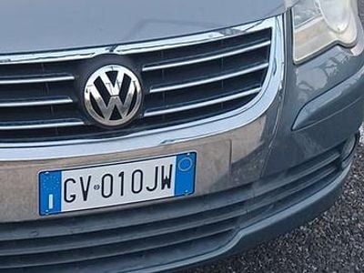 Usata VW Touran 102 CV (75 kW) 2008 Grigio Monovolume