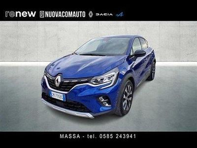 Usata Renault Captur Intens 100 CV (73 kW) 2023 Blu scuro SUV