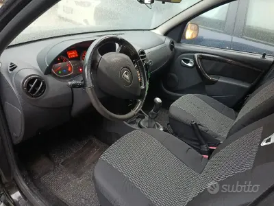 Usata Dacia Duster 105 CV (77 kW) 2012 Nero SUV