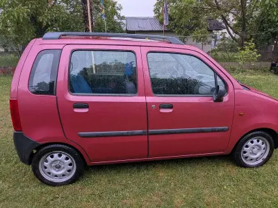 Usata Opel Agila 75 CV (55 kW) 2002 Monovolume