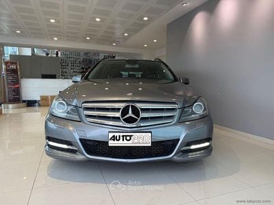 Usata Mercedes C200 Elegance 136 CV (100 kW) 2012 Gray Berlina