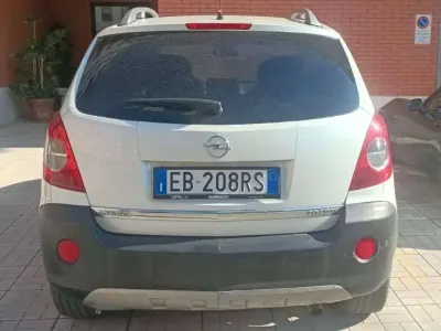 Usata Opel Antara Edition+ 126 CV (92 kW) 2010 Bianco SUV