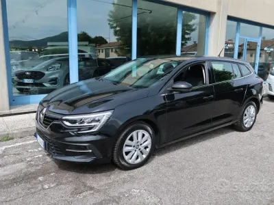 Usata Renault Mégane GrandTour 116 CV (85 kW) 2022 Nero Station wagon