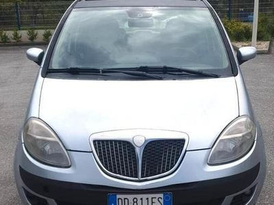 Usata Lancia Musa 101 CV (74 kW) 2005 Blu Monovolume