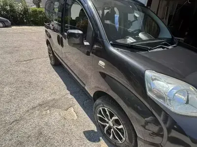 Usata Fiat Qubo Trekking 73 CV (53 kW) 2012 Nero Monovolume