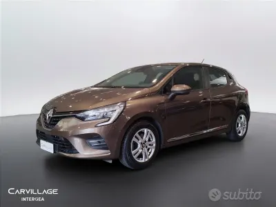 Usata Renault Clio V Business 86 CV (63 kW) 2020 Marrone Berlina