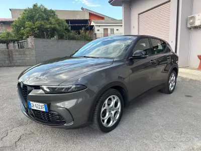 Usata Alfa Romeo Tonale Super 131 CV (96 kW) 2023 Grigio SUV