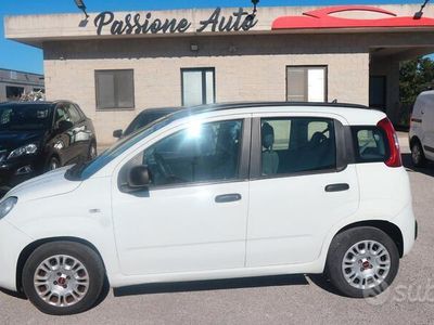 Usata Fiat Panda Easy 95 CV (69 kW) 2016 Bianco Utilitaria