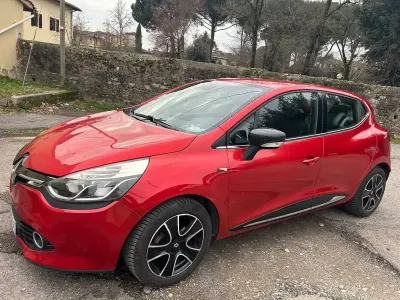 Second-hand Renault Clio IV 75 CP (55 kW) 2016 Roșu Berlinǎ