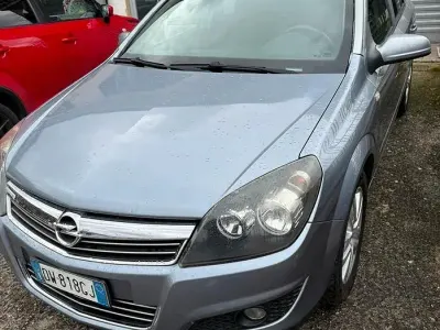 Brugt Opel Astra 80 HK (58 kW) 2009 Sedan