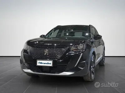Usata Peugeot 2008 Allure 100 CV (73 kW) 2023 Nero SUV