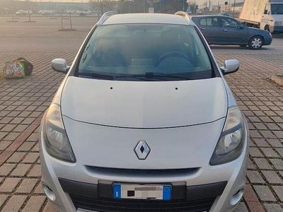 Brugt Renault Clio II 68 HK (50 kW) 2010 Grå Hatchback