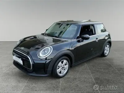 Usata Mini ONE Classic 102 CV (75 kW) 2022 Nero Utilitaria