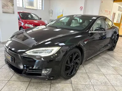 Usata Tesla Model S 186 kW (253 CV) 2020 Nero Utilitaria