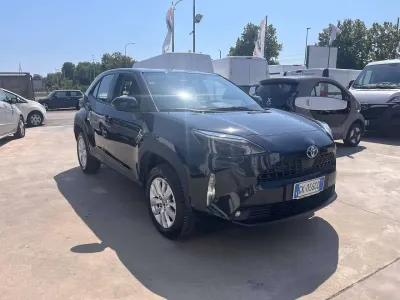 Usata Toyota Yaris Cross Business Edition 92 CV (67 kW) 2022 Nero SUV