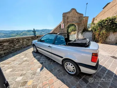 Usata VW Golf Cabriolet 101 CV (74 kW) 1997 Cabrio