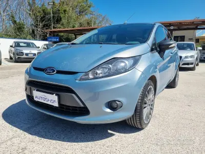 Occasion Ford Fiesta Titanium 92 PK (67 kW) 2010 Blauw Sedan