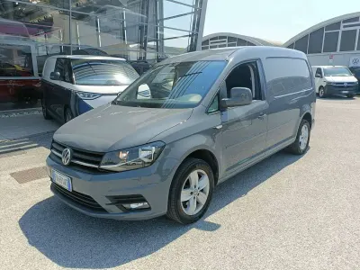 Usata VW Caddy Maxi Business 102 CV (75 kW) 2017 Grigio Monovolume