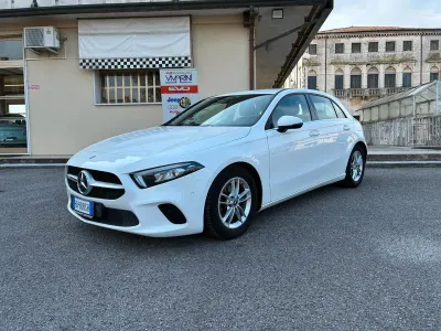 Usata Mercedes 180 115 CV (84 kW) 2019 Bianco Berlina
