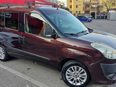 Usata Fiat Doblò Dynamic 135 CV (99 kW) 2011 Marrone Monovolume