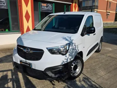 Usata Opel Combo Edition 101 CV (74 kW) 2023 Bianco
