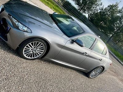 Usata Alfa Romeo Giulia 180 CV (132 kW) 2016 Grigio Berlina
