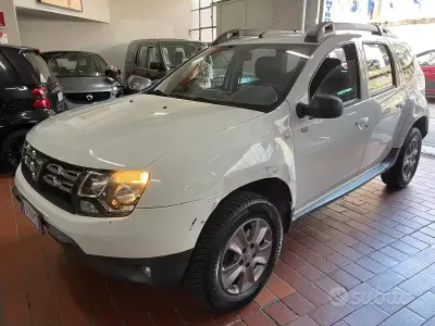 Usata Dacia Duster Urban Explorer 109 CV (80 kW) 2016 Bianco SUV