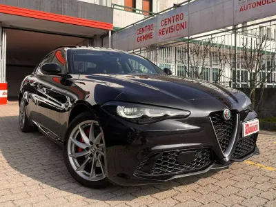 Usata Alfa Romeo Giulia Ti 280 CV (205 kW) 2023 Nero vulcano Berlina