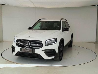 Mercedes GLB200