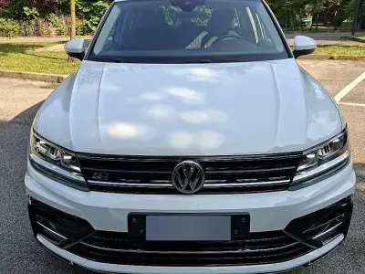 Usata VW Tiguan R-line 125 CV (91 kW) 2018 Bianco SUV
