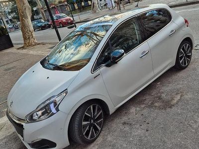 Usata Peugeot 208 GT-line 100 CV (73 kW) 2016 Bianco Utilitaria