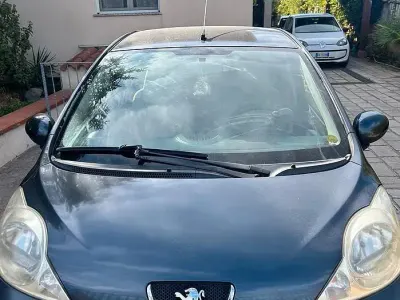 Usata Peugeot 107 68 CV (50 kW) 2006 Nero Utilitaria